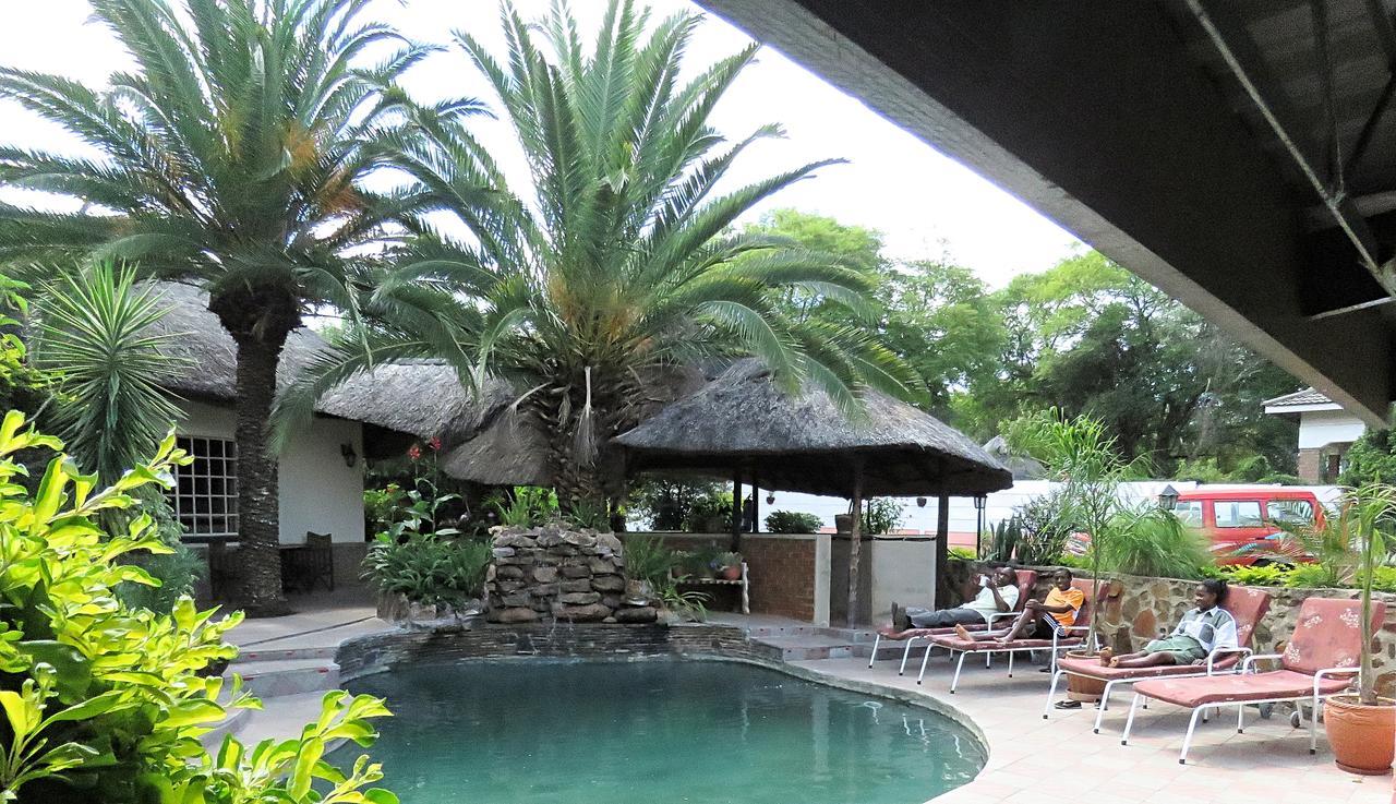 Parrot Lodge Bulawayo Exterior photo